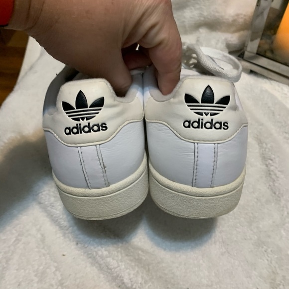 Men's Adidas Superstars 7.5 all white - Picture 6 of 7